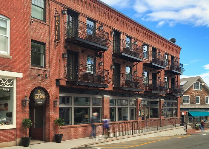 Luxury hotel only: 16 Bay View